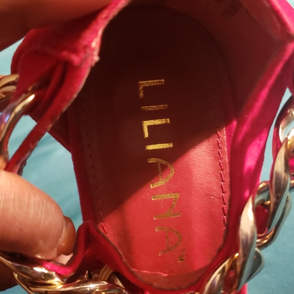 Liliana Brand Red/Gold Heels Size 7 - Picture 4 of 5